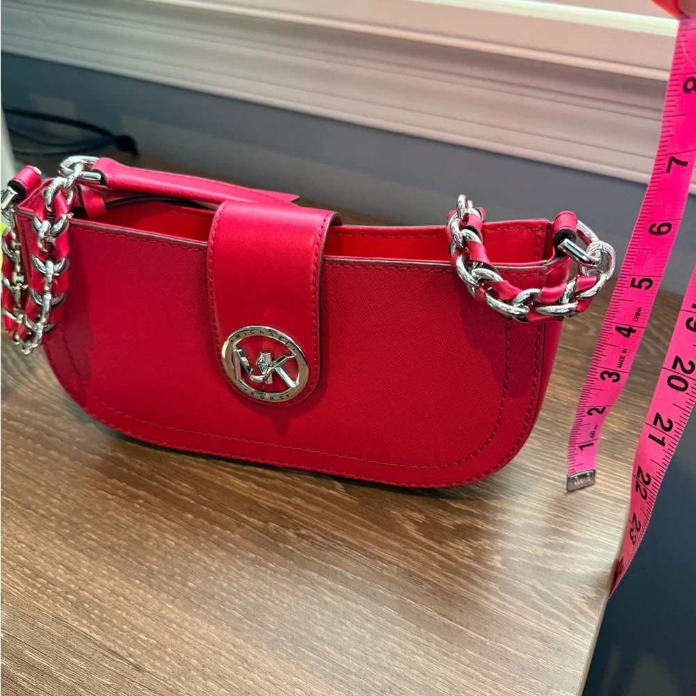 Michael Kors Pink Chain Shoulder Bag - Picture 5 of 9